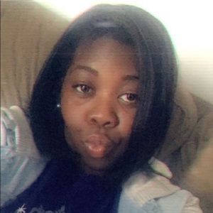 Meet your Posher, Lasha